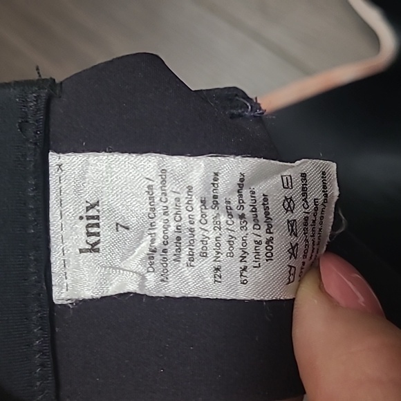 Knix bra, wing woman , size 7, tropical print - Picture 3 of 3